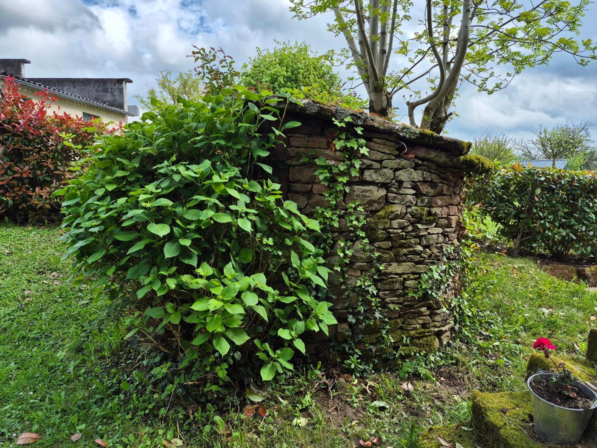 L'Herbe Est Plus Verte Beynat Luaran gambar